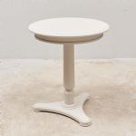 1600 3471 PEDESTAL TABLE